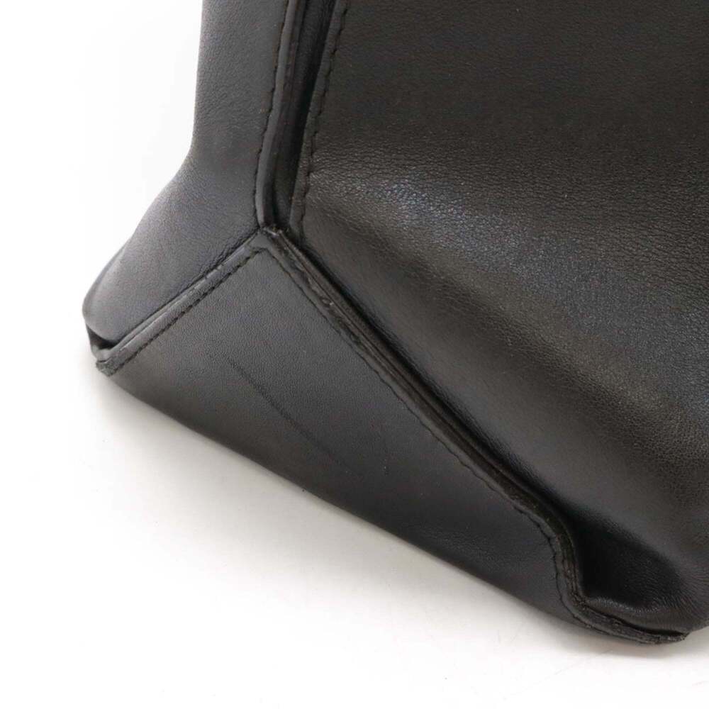 CHANEL Black Leather Shoulder Bag - Picture 6 of 10